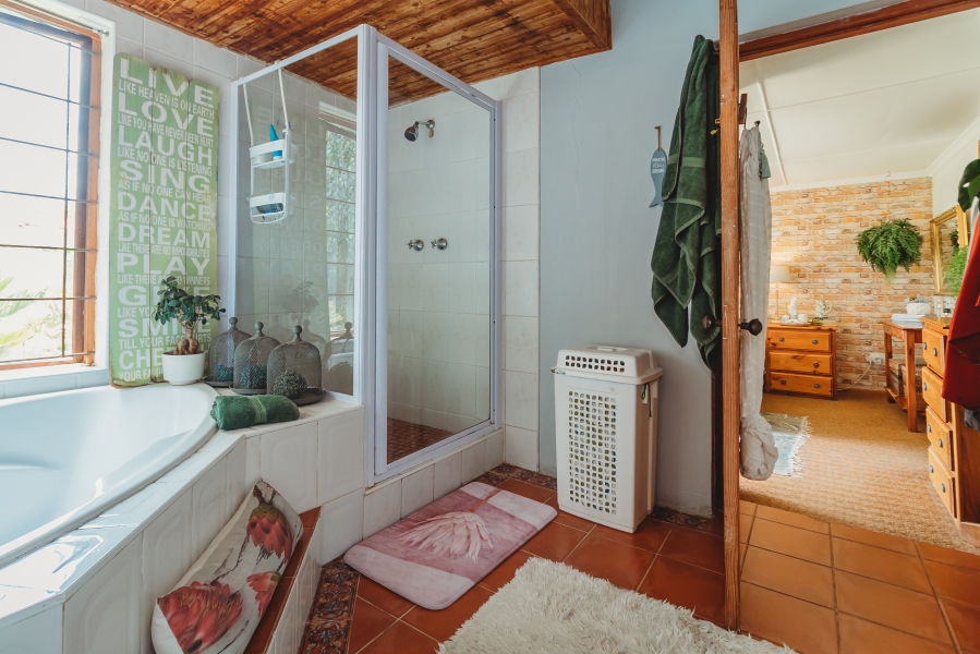 4 Bedroom Property for Sale in Fernridge Western Cape